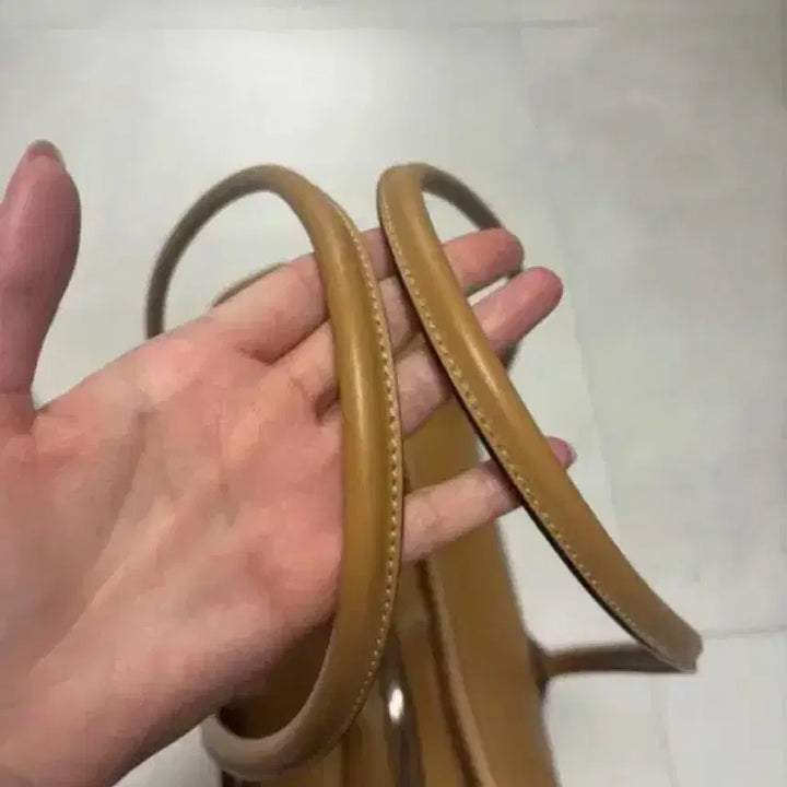 [BUNJANG] Margesherwood Boston Bag Medium Camel Plain / 마지셔우드 보스턴백(사진많음) 미디움 카멜 플레인