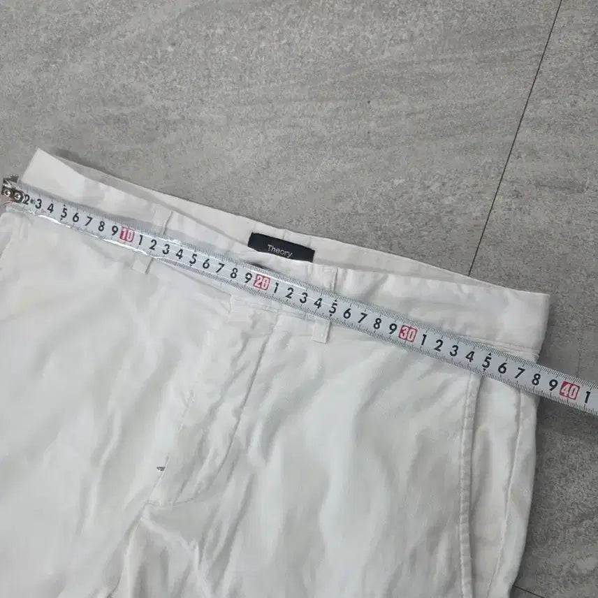 [SOLD OUT] [국내정품] theory 띠어리 스판 팬츠 화이트 29인치 (2
