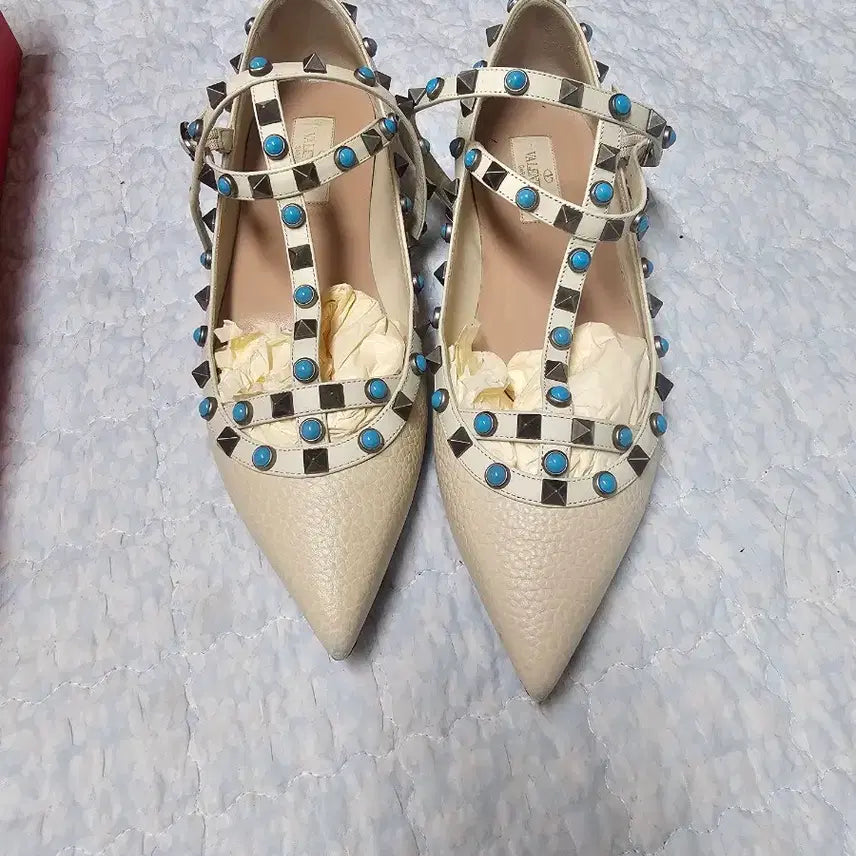 [BUNJANG] Valentino Rockstud Flat Ivory/Blue 38 / 발렌티노 락스터드 플랫 아이보리/블루 38