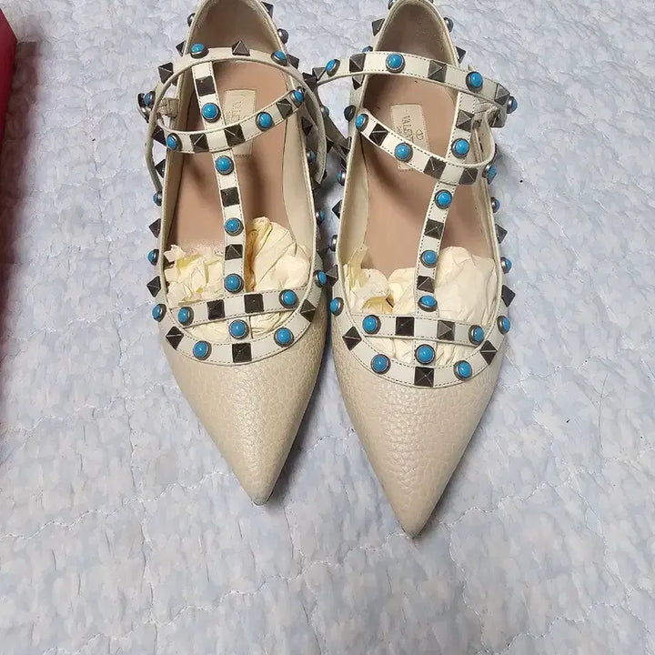 [BUNJANG] Valentino Rockstud Flat Ivory/Blue 38 / 발렌티노 락스터드 플랫 아이보리/블루 38
