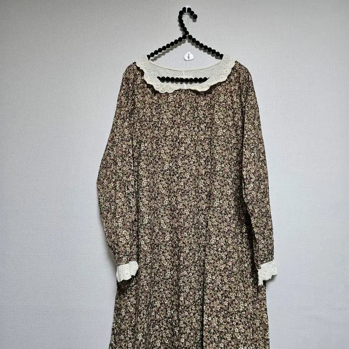 [BUNJANG] Floral Lace Long Dress / 플라워 레이스 롱 원피스