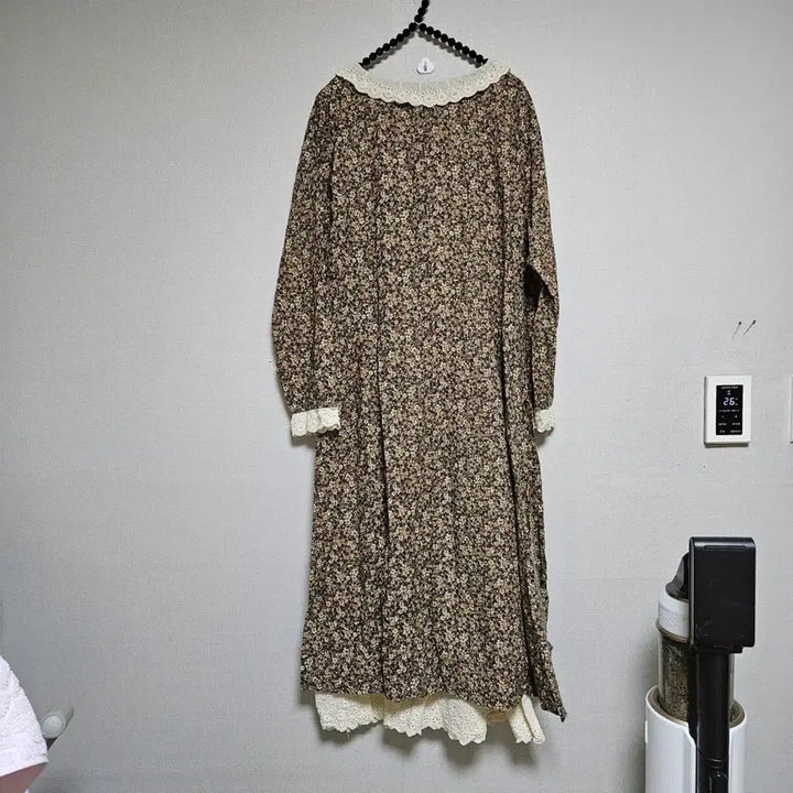 [BUNJANG] Floral Lace Long Dress / 플라워 레이스 롱 원피스