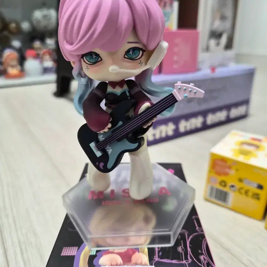 [BUNJANG] MISA Idol Band Jun Figure Guitarist / MISA 아이돌 밴드 피규어 기타리스트