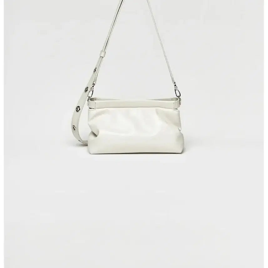 [BUNJANG] Goudebank Lambda Bag Milky Ivory / 꾸드뱅 Lambda Bag Milky Ivory
