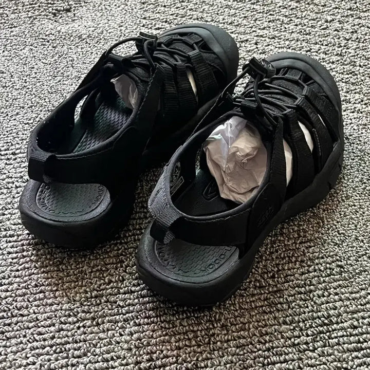 [SOLD OUT] 킨 뉴포트 H2   블랙 280