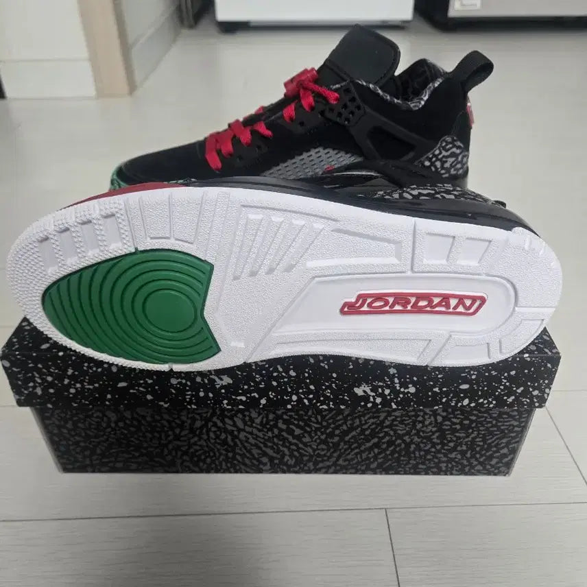[BUNJANG] Nike Jordan Spizike Low Size 260 / 나이키 조던 스피자이크 로우 260