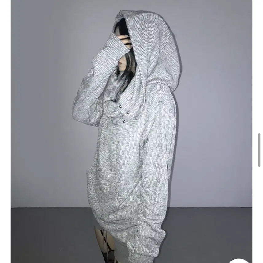 [BUNJANG] The Air Town Off-Shoulder Hooded Knit / 디에어타운 오프숄더 후드 니트