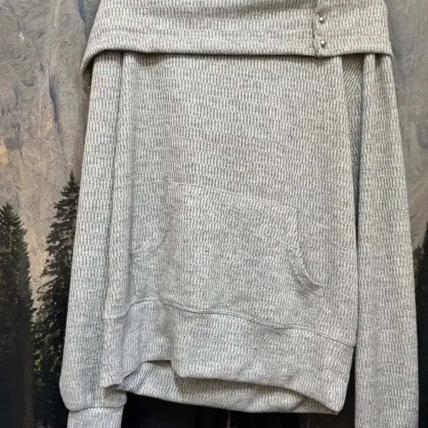 [BUNJANG] The Air Town Off-Shoulder Hooded Knit / 디에어타운 오프숄더 후드 니트