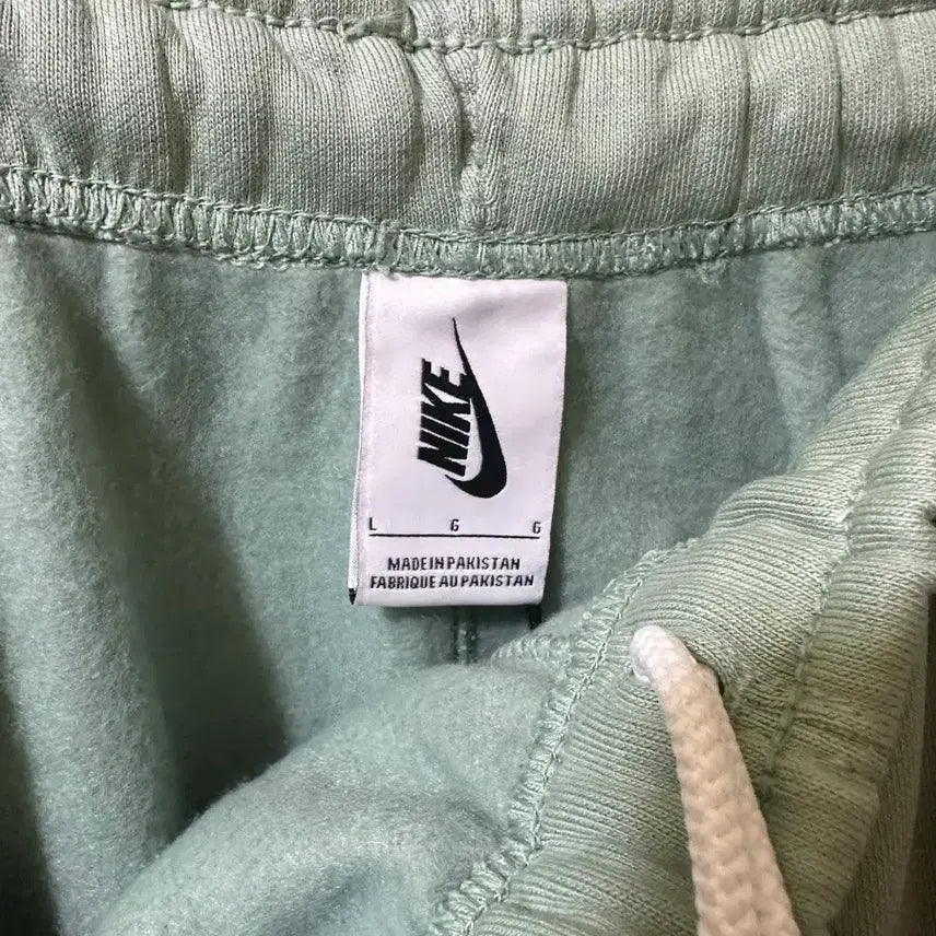 [SOLD OUT] 나이키 스우시 트레이닝 조거 팬츠 그린