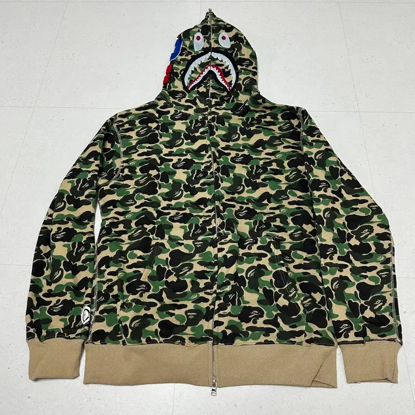 [SOLD OUT] Bape 베이프 샤크 후드집업  L사이즈