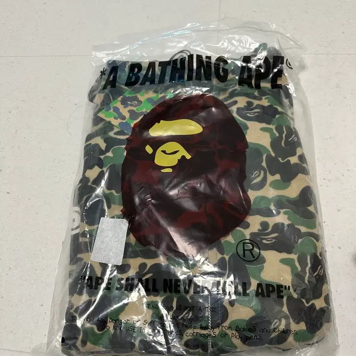 [SOLD OUT] Bape 베이프 샤크 후드집업  L사이즈