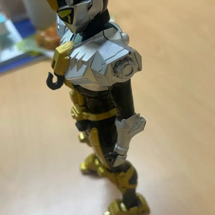 [BUNJANG] Bandai Go-Busters Buddyroid Beet J. Stag Figure / 반다이 특명전대 고버스터즈 버디로이드(세일)