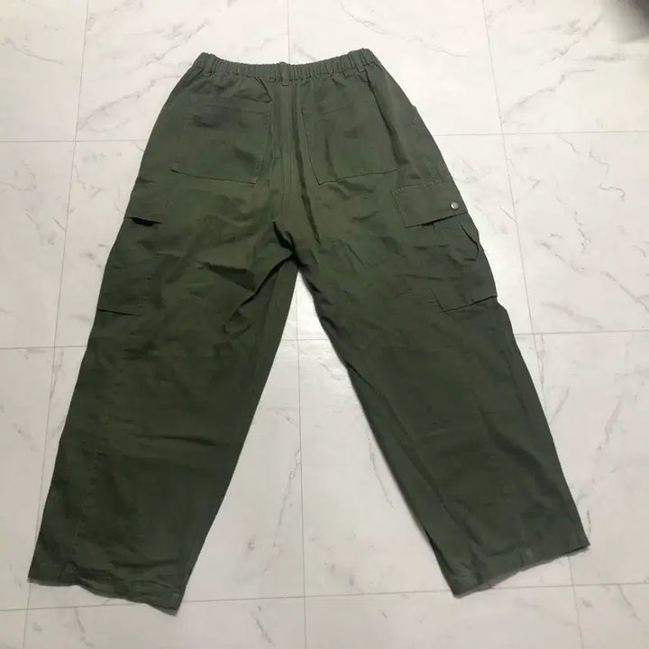 [SOLD OUT] (새상품)언아웃핏 원턱 와이드 세미밴딩 카고 팬츠 36-38