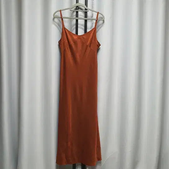 [BUNJANG] Gabrielle Lee Sleeveless Long Dress / 가브리엘 리 뷔스티에 슬립 민소매 롱 원피스