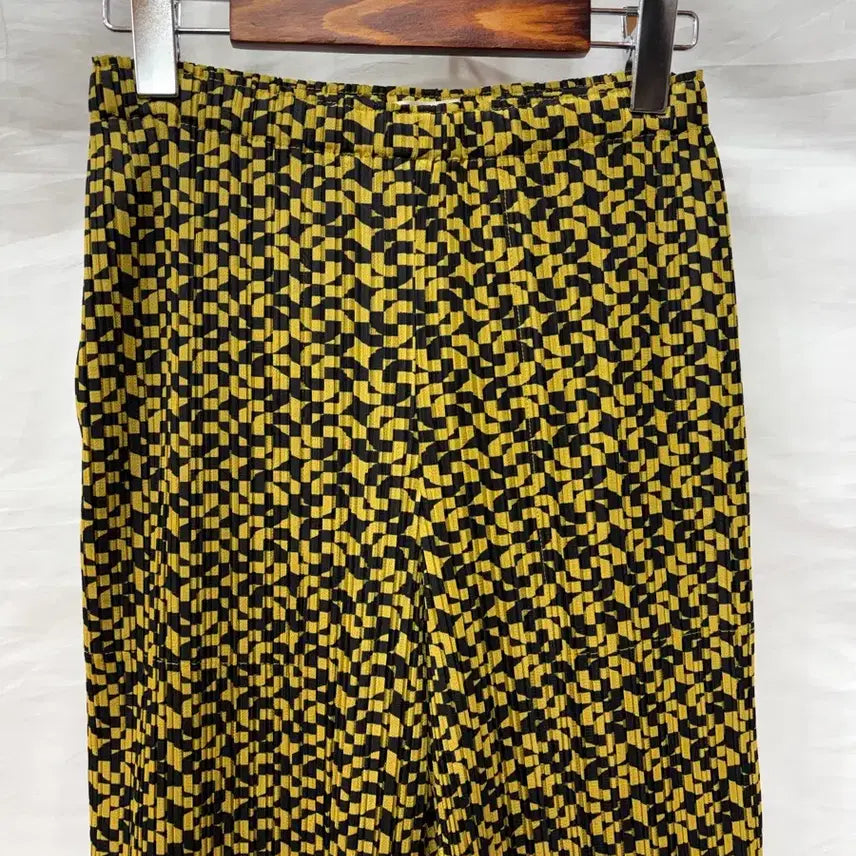 [BUNJANG] Pleats Please Issey Miyake Yellow Check Pattern Pants / 플리츠플리즈 이세이미야케 옐로우 체크 패턴 바지3사이즈(정품)
