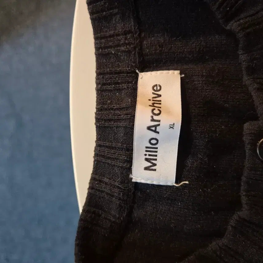[BUNJANG] Milo Archive Henly Neck Knit Black XL / 밀로 아카이브 헨리넥 니트 블랙 XL