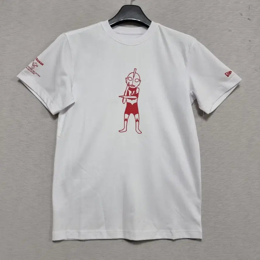 [BUNJANG] New Era Ultraman Short Sleeve T-shirt / ㅡ뉴에라 울트라맨 반팔 여55 ㅡ0414