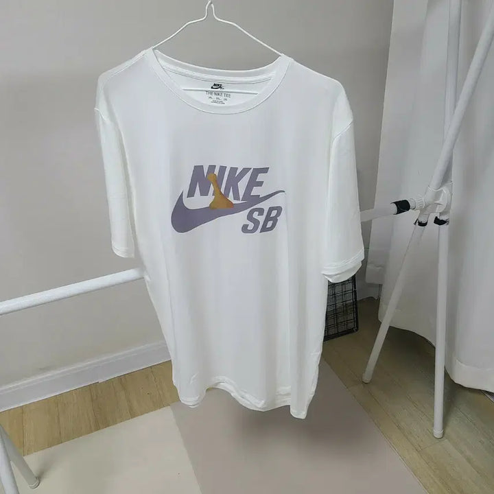 [BUNJANG] Nike Functional White T-shirt / 나이키 반팔 티셔츠 화이트기능성이라좋음남여새옷