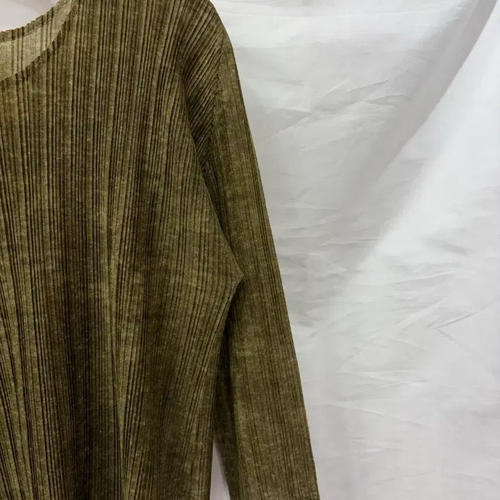 [BUNJANG] Pleats Please Olive Green 3/4 Sleeve T-shirt / 플리츠플리즈 올리브 그린 7부 소매 티셔츠(정품)