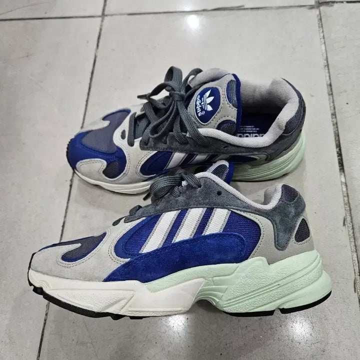 [BUNJANG] Adidas AQ0902 Sneakers / 아디다스AQ0902(220)새상품