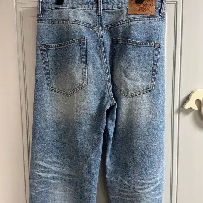 [BUNJANG] Cour Dusty Embossed Washed Denim Pants (Dusty Blue) M / 쿠어 더스티 엠보 워시드 데님 팬츠 (더스티블루) M