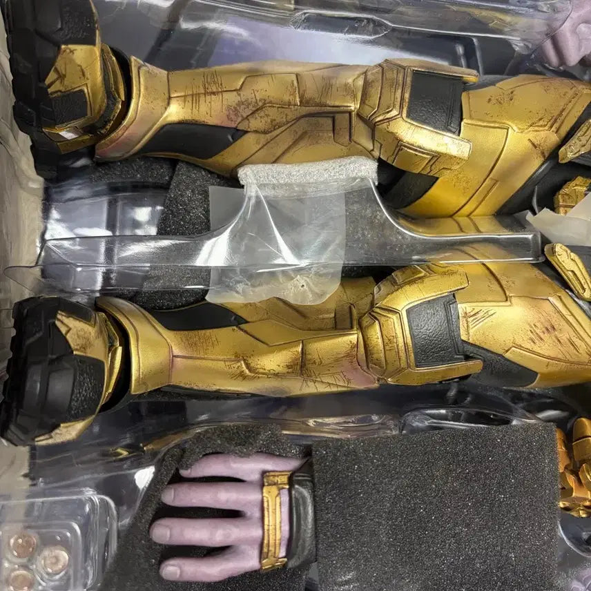 [SOLD OUT] 핫토이 무배) 엔드게임 타노스 1/6 판매