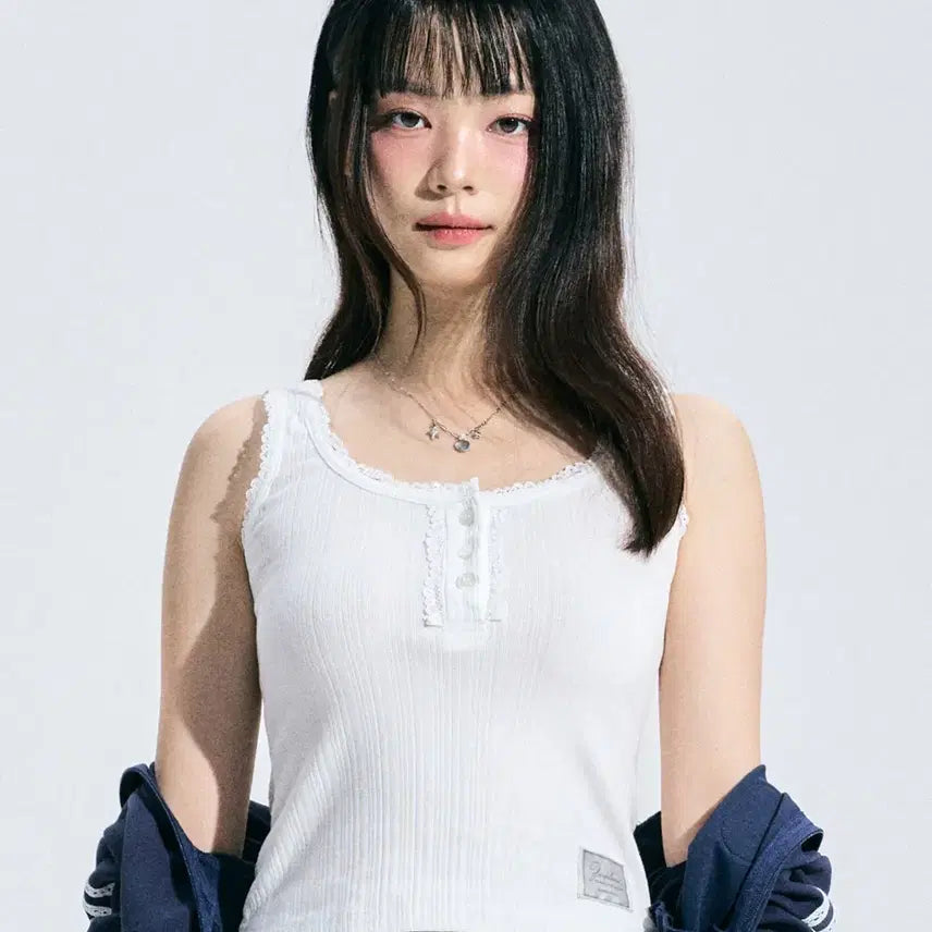 [BUNJANG] Zeroplanet Kelsey Button Sleeveless Top / [닝닝, 아현 착용]제로플래닛 켈시 버튼 슬리브리스 white