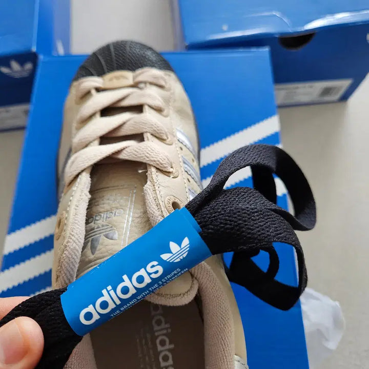 [BUNJANG] Adidas Superstar 2 W Stone Khaki &amp; Core Black Sneakers / 아디다스 슈퍼스타2 W 스톤카키, 코어블랙 - JR4234, JQ6469