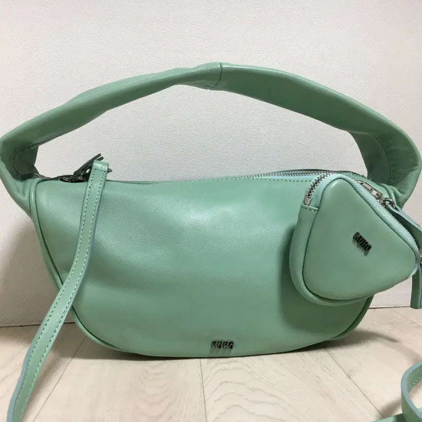 [BUNJANG] KUHO 23FW Round Shape Mini Tote Bag / KUHO 구호 23FW Round Shape Mini 토트백