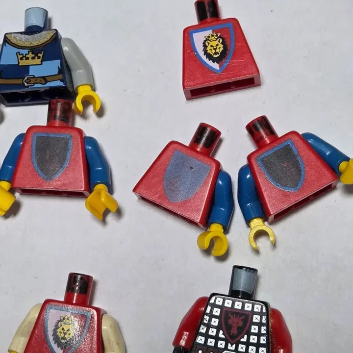 [BUNJANG] LEGO Knights Horse Flag Minifigure Parts Bundle Set / 레고 올드레고 기사 말 깃발 등  미니피겨 부품 일괄