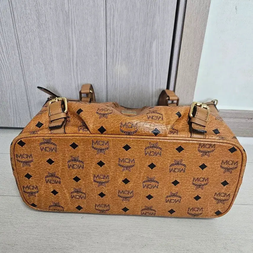 [SOLD OUT] MCM 비세토스 숄더백 브라운