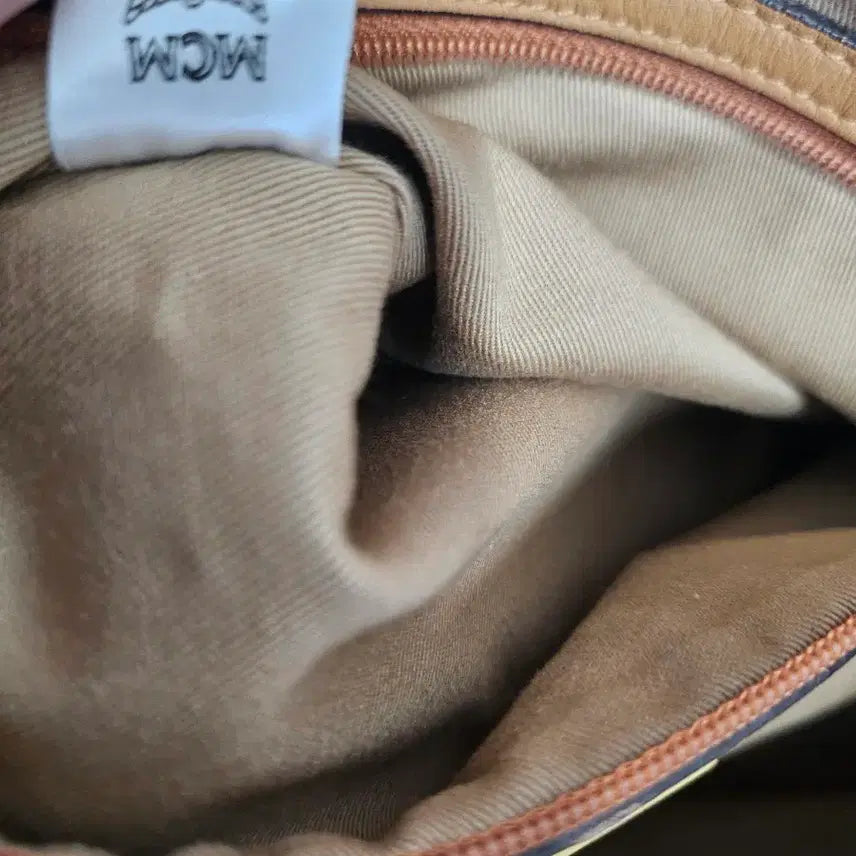 [SOLD OUT] MCM 비세토스 숄더백 브라운