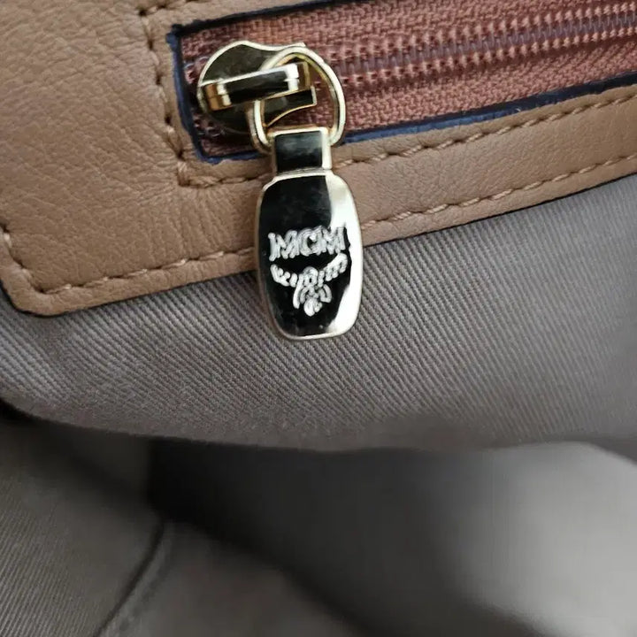 [SOLD OUT] MCM 비세토스 숄더백 브라운
