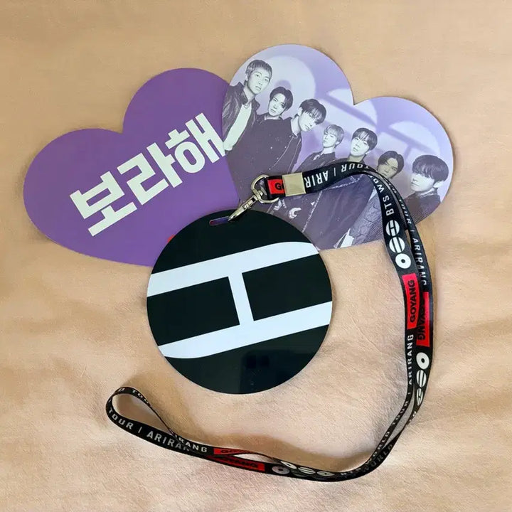 [BUNJANG] BTS Arirang Goyang Concert Check Lanyard Necklace / 방탄 아리랑 고양콘 사첵 랜야드 목걸이