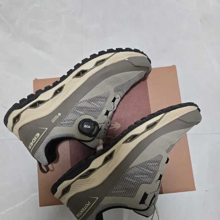[BUNJANG] EIDER Gore-Tex Hiking Boots Ivory / 275 아이더 등산화 트레킹화 고어텍스 보아 아이보리