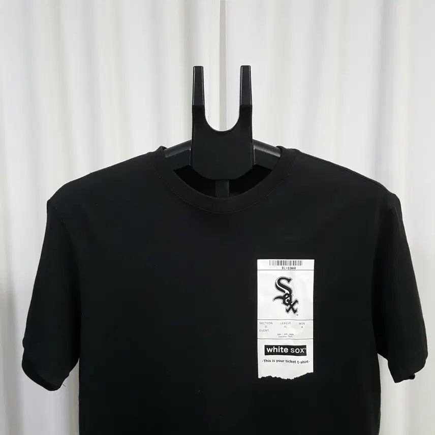 [BUNJANG] New Era Chicago White Sox Short Sleeve T-shirt (Black) / 뉴에라 남성 시카고 화이트삭스 반팔 티셔츠 블랙 100 오일장 0331