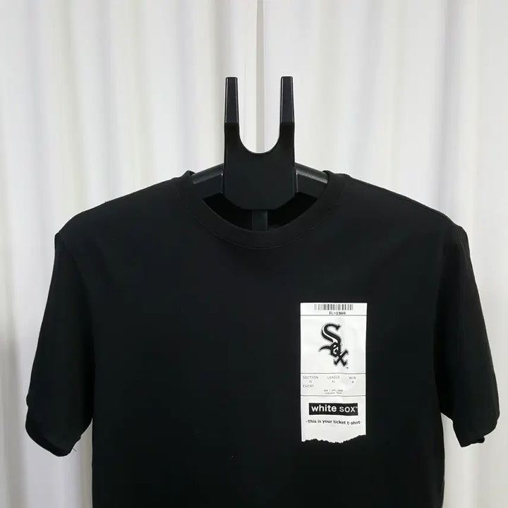 [BUNJANG] New Era Chicago White Sox Short Sleeve T-shirt (Black) / 뉴에라 남성 시카고 화이트삭스 반팔 티셔츠 블랙 100 오일장 0331