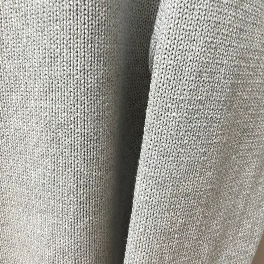 [BUNJANG] Brandy Melville One Shoulder Oversized Sweater / 브랜디멜빌 원숄더 오버핏 스웨터 그레이