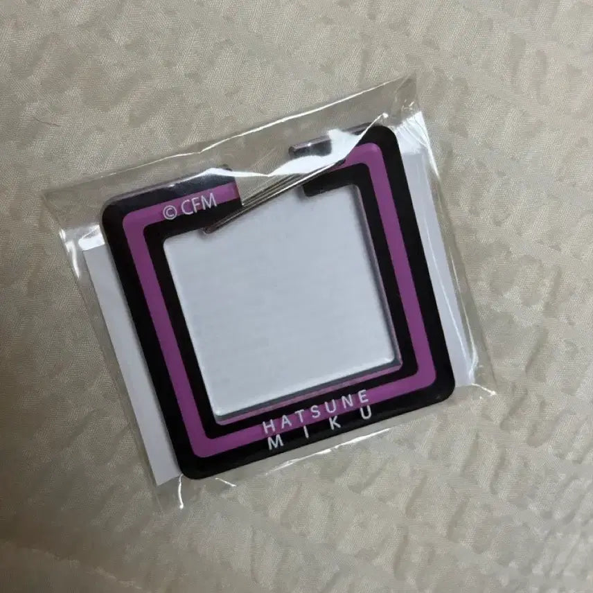 [SOLD OUT] (미개봉) 미쿠 palude 아크릴 카라비너
