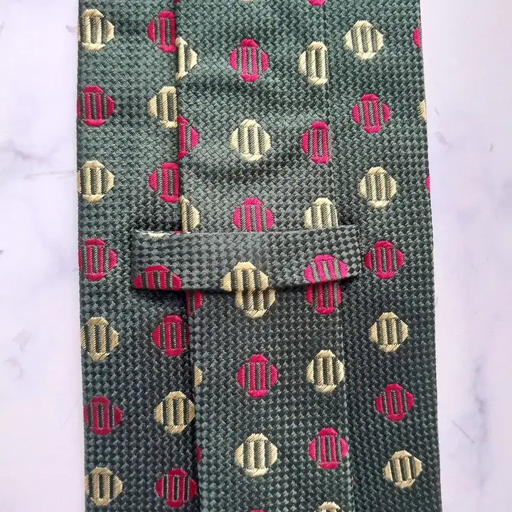 [SOLD OUT] 버버리 실크 그린 도트 패턴 넥타이 9.9cm S~A+등급 K2510