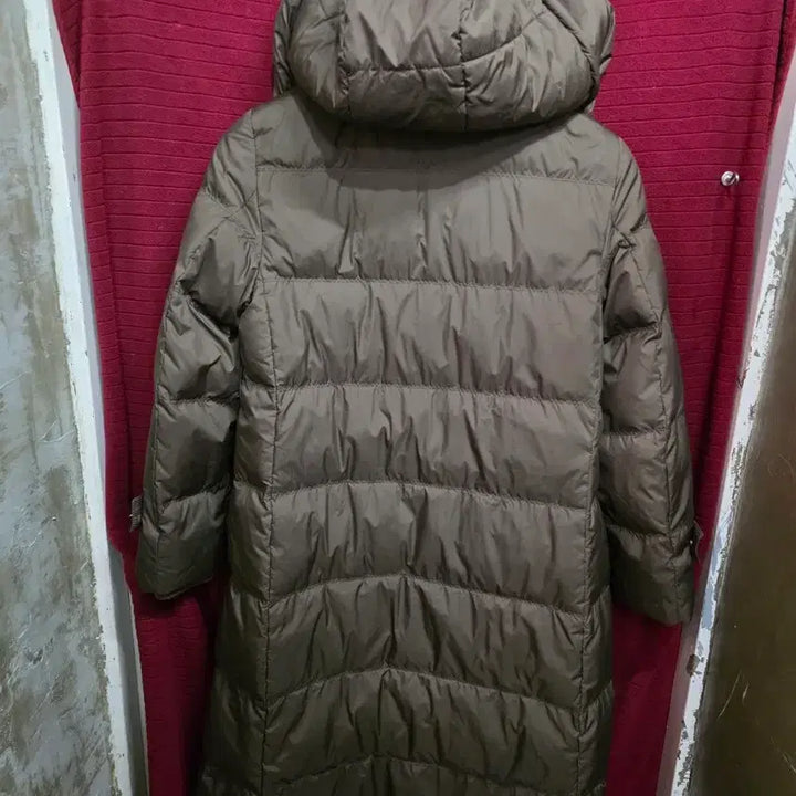 [BUNJANG] Max Mara Brown Long Hooded Padded Coat / 막스마라 브라운 롱 기장 후드 패딩 코트.   명/3