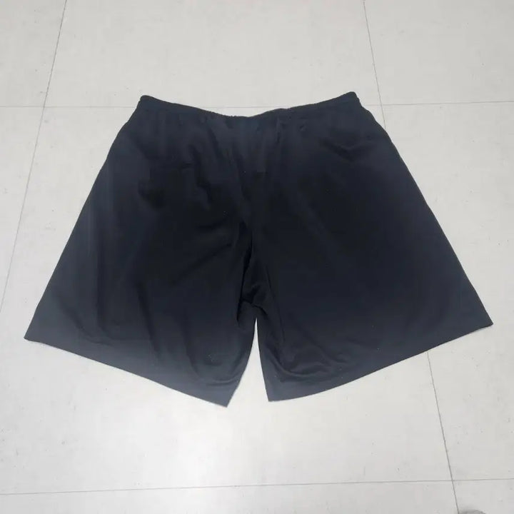 [SOLD OUT] 유니클로 기능성반팔3장(2XL) + 나이키 반바지 새상품(XL)