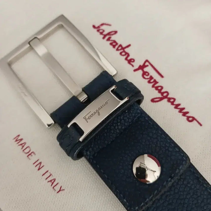 [SOLD OUT] 페라가모 남성 벨트 블루 정품