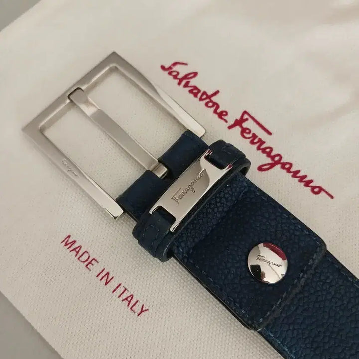 [SOLD OUT] 페라가모 남성 벨트 블루 정품