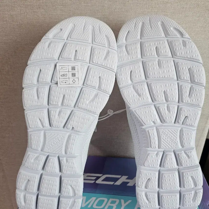 [SOLD OUT] 스케쳐스 여성 운동화 화이트 250mm 슬립인스타입