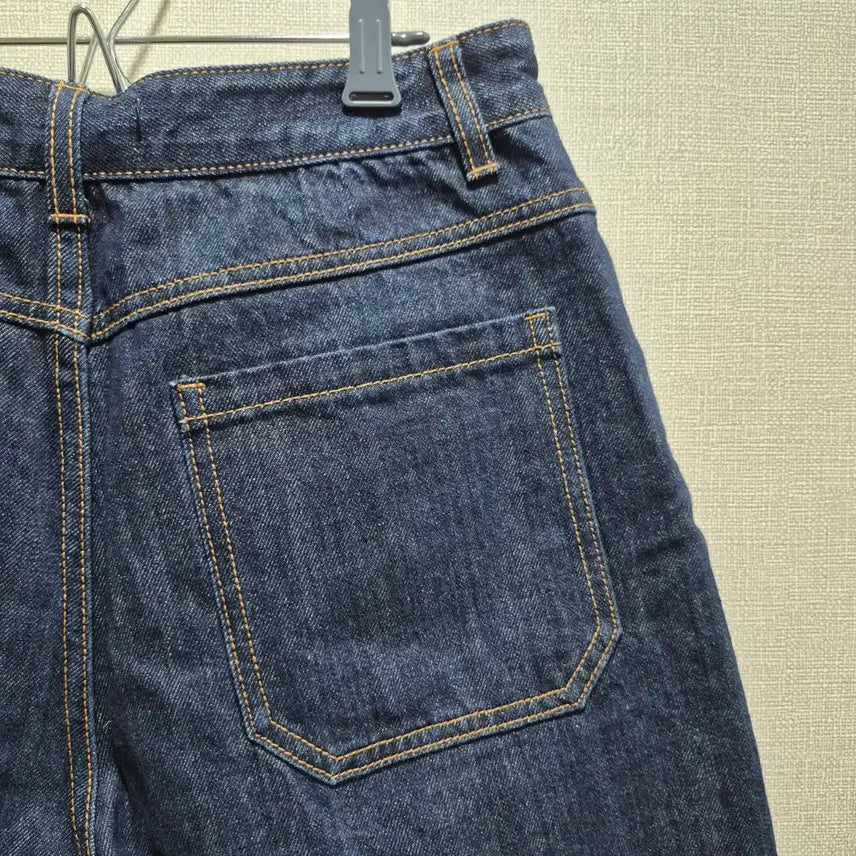 [BUNJANG] Beslow One-Tuck Denim Shorts Indigo / (28) 비슬로우 원턱 데님 쇼츠 인디고