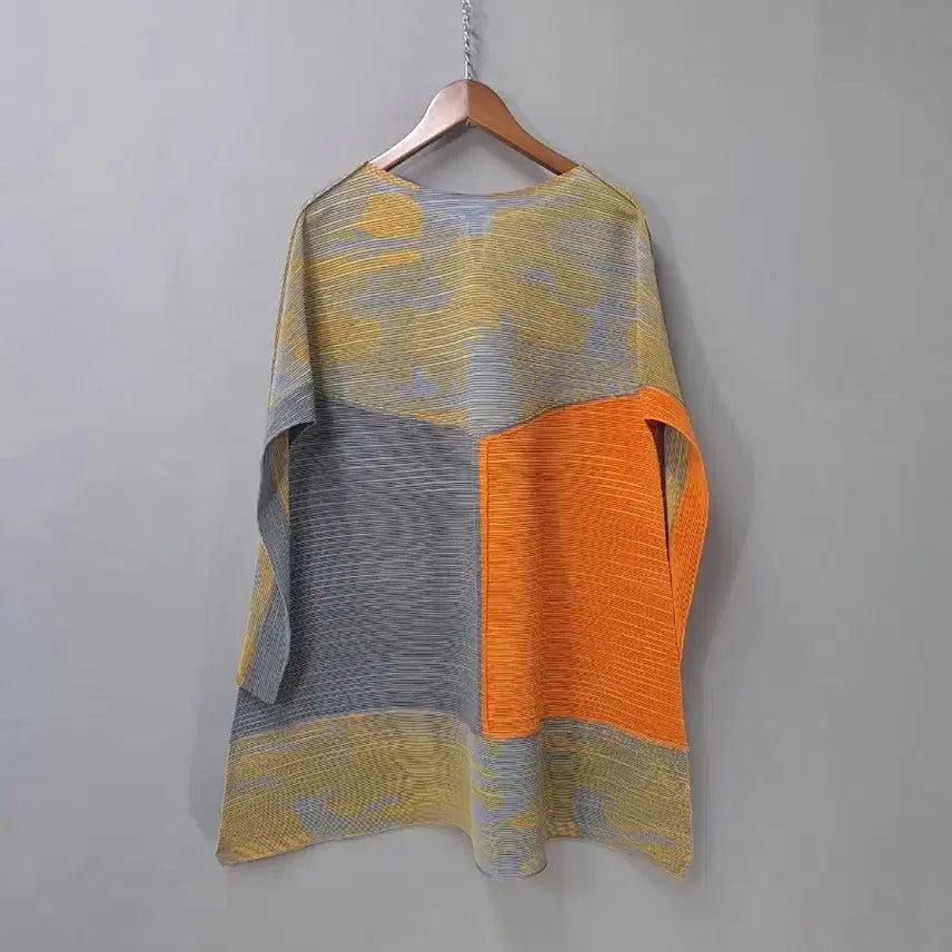 [SOLD OUT] 주름 배색 패턴 블라우스 / 튜닉