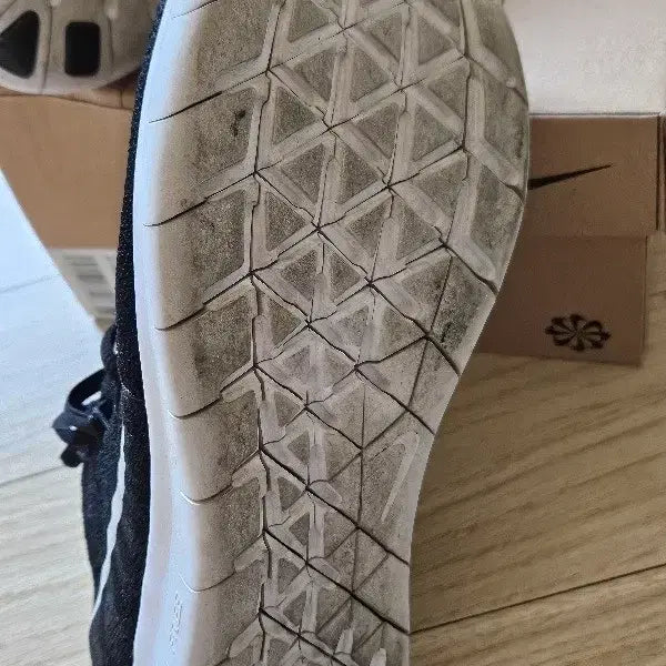 [BUNJANG] Nike Flyknit Running Shoes / 나이키 플라이니트 운동화