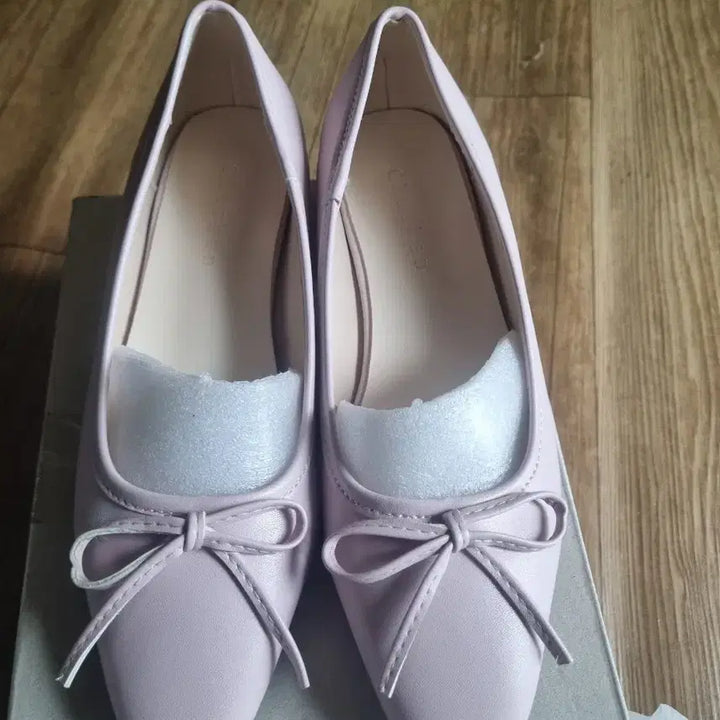 [BUNJANG] Pink Ribbon Flat Shoes / 여성플랫슈즈