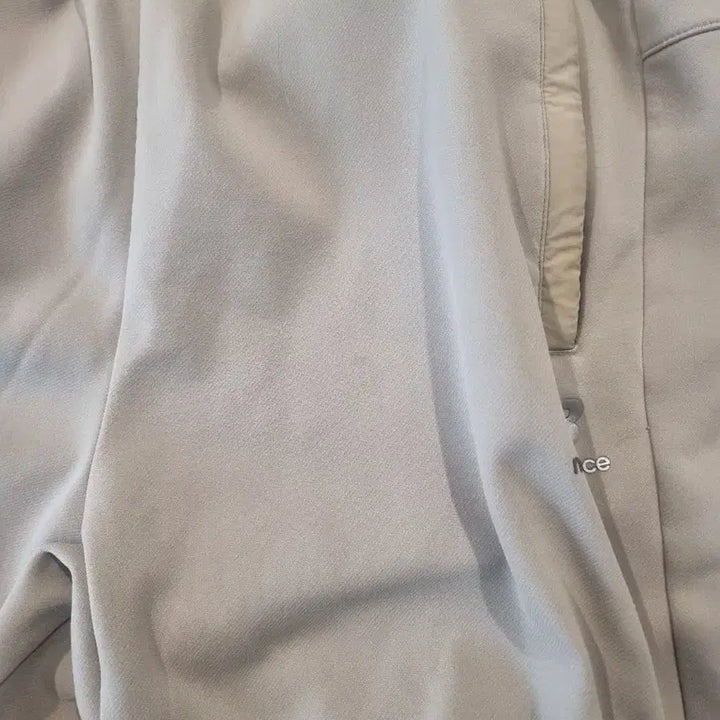 [BUNJANG] New Balance Hooded Zip-Up &amp; Jogger Pants Set / 뉴발란스 후드 집업(XL) 및 조거 팬츠(85) 세트